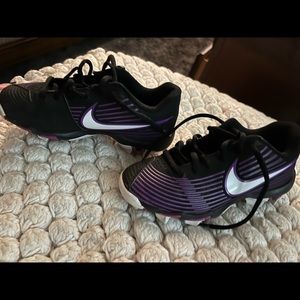 Little girls Nike cleats! Purple and black! Size 12.5